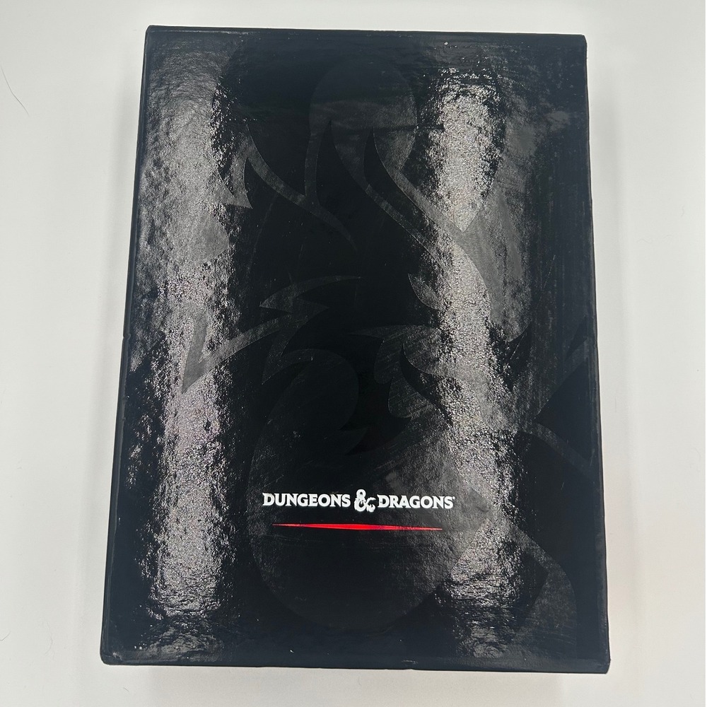 Dungeons & Dragons Core Rulebooks Gift Set 5th Edition with DM Screen & Slipcase